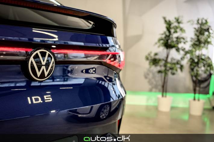 Blå VW ID.5 fra 2023