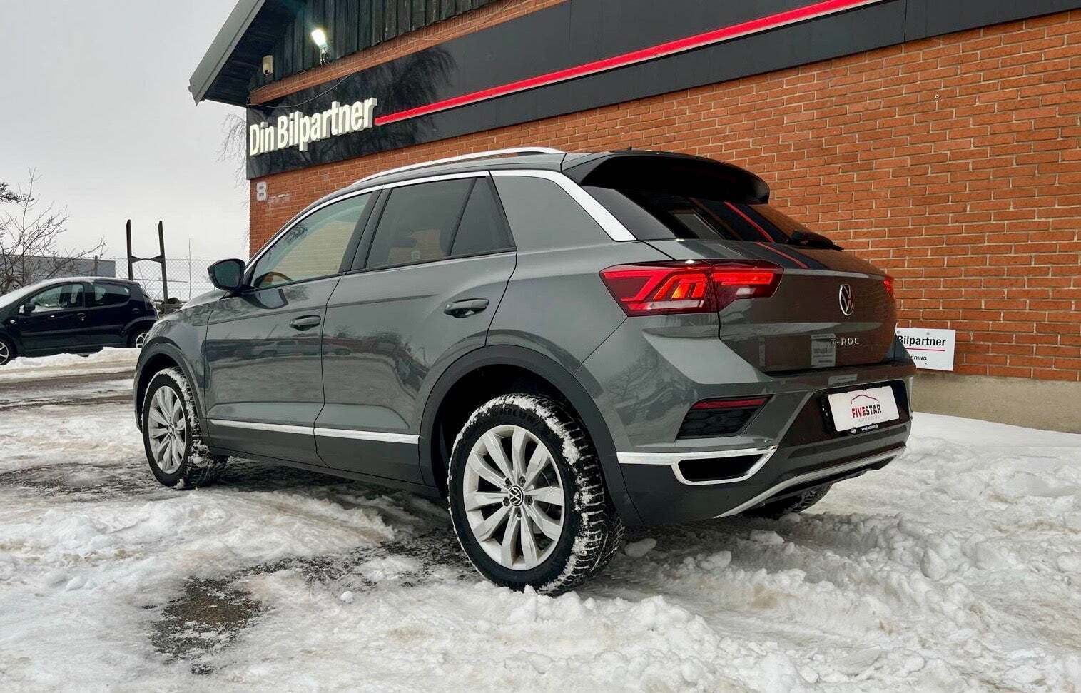 Grå VW T-Roc fra 2022