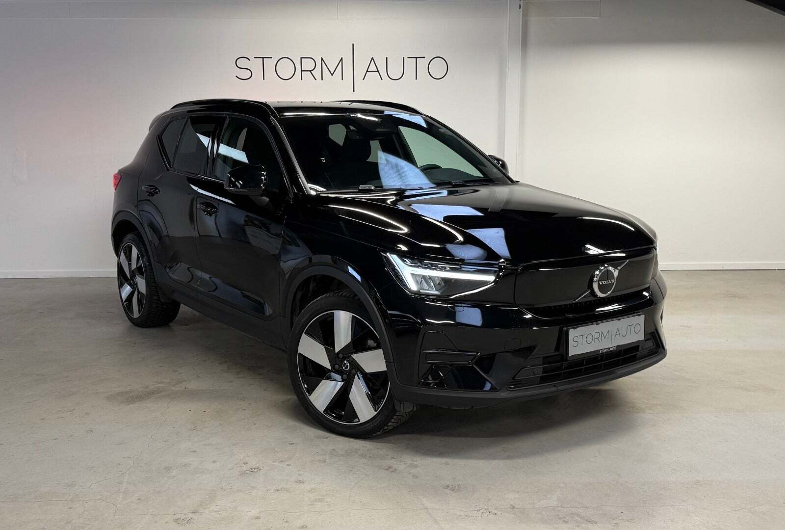 Volvo XC40 P6 ReCharge Core