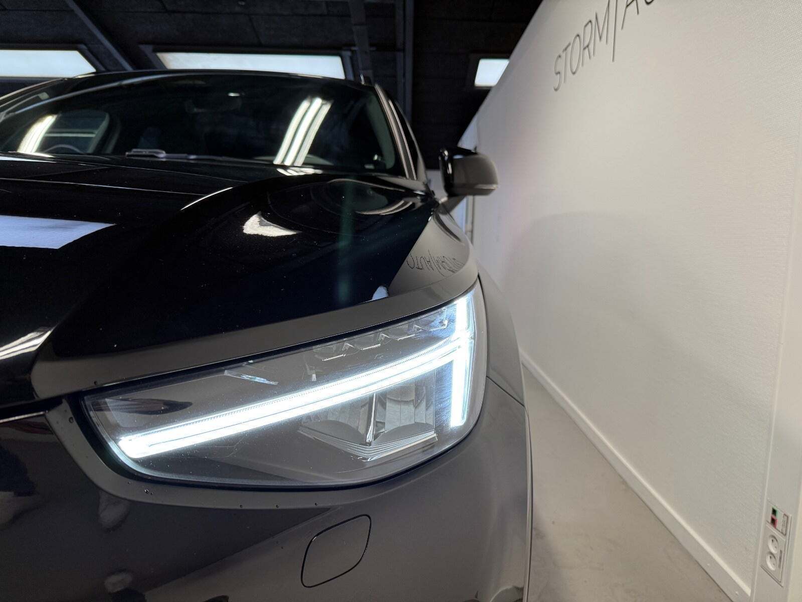 Sort Volvo XC40 fra 2023