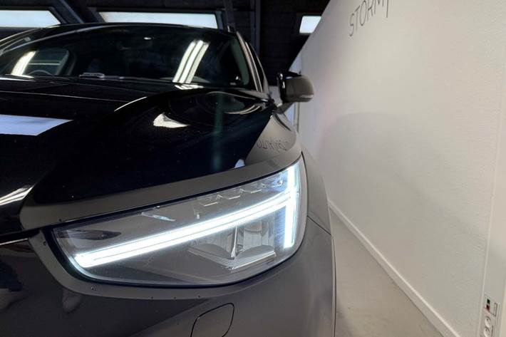 Sort Volvo XC40 fra 2023