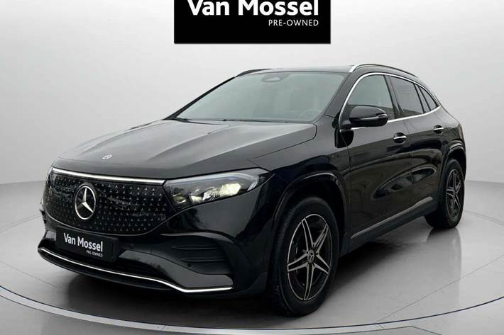 Sort Mercedes EQA250+ fra 2024 set udefra