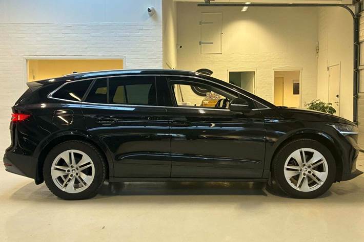 Sort Skoda Enyaq fra 2022