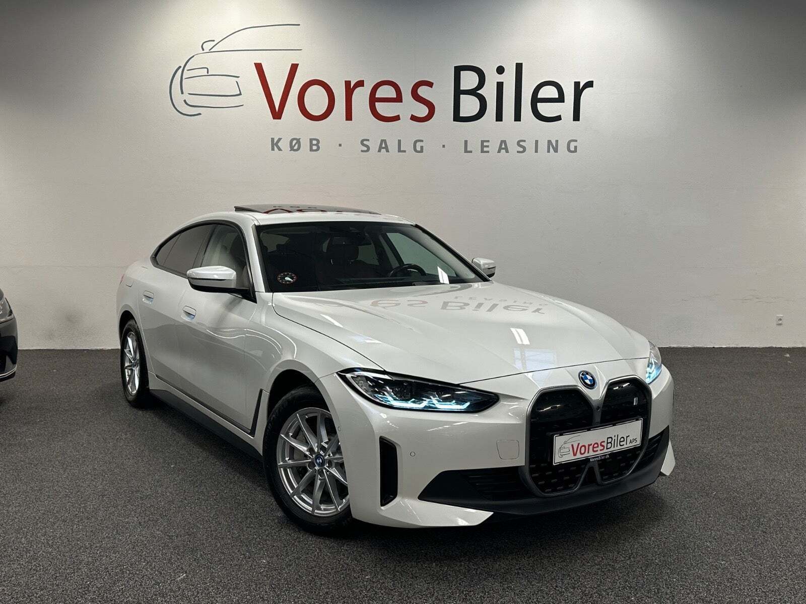 BMW i4 eDrive40 Charged