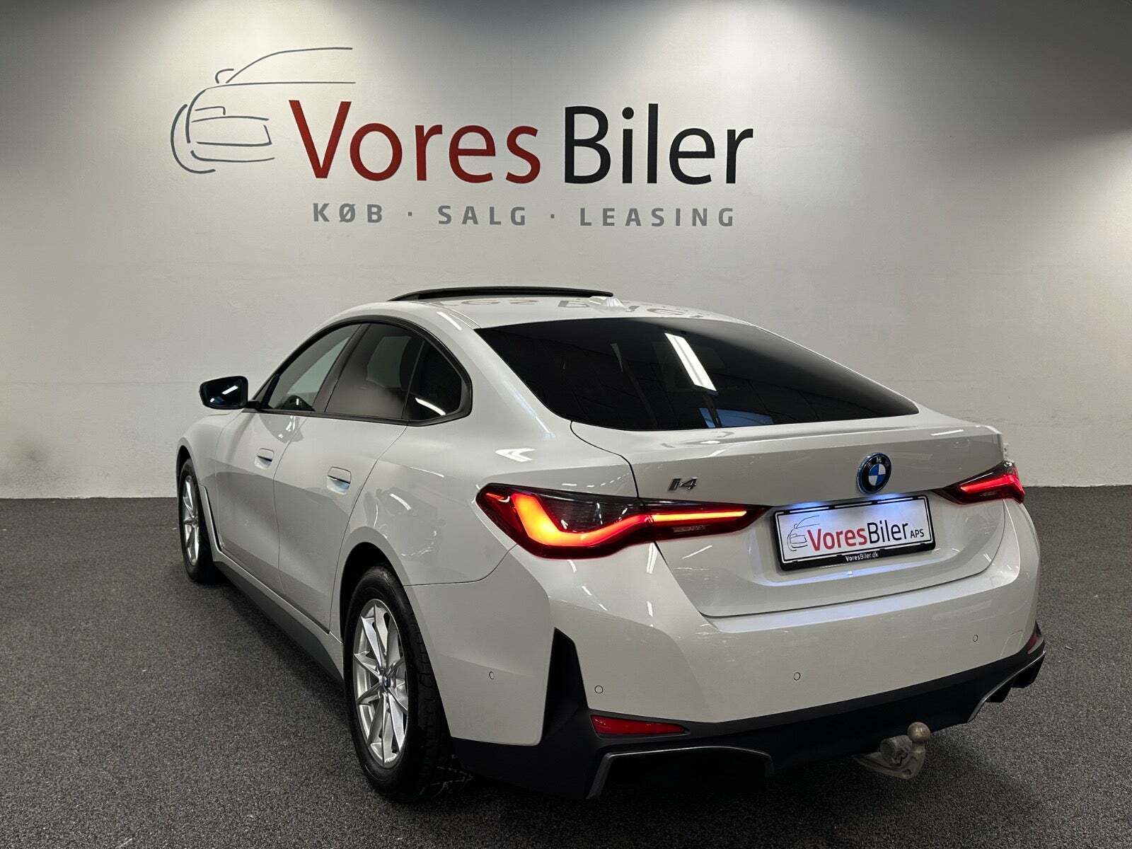 BMW i4 eDrive40 Charged