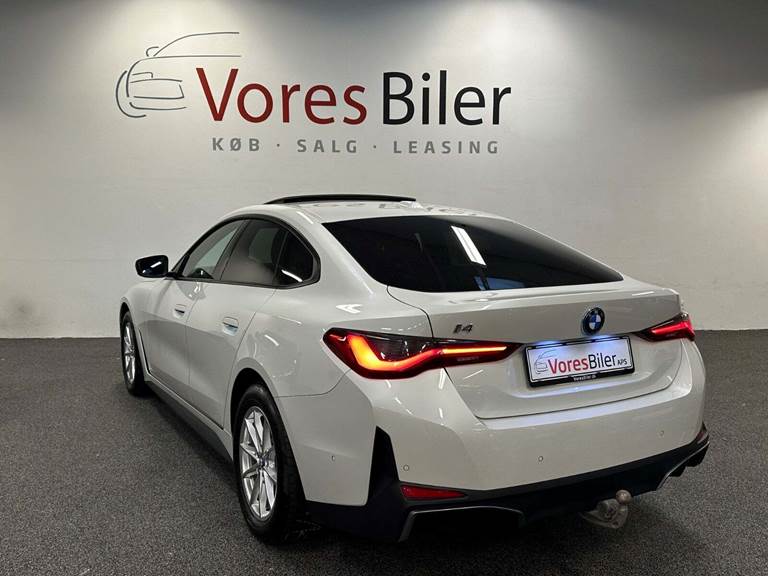 BMW i4 eDrive40 Charged