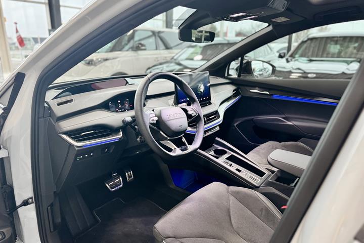 Hvid Skoda Enyaq fra 2026