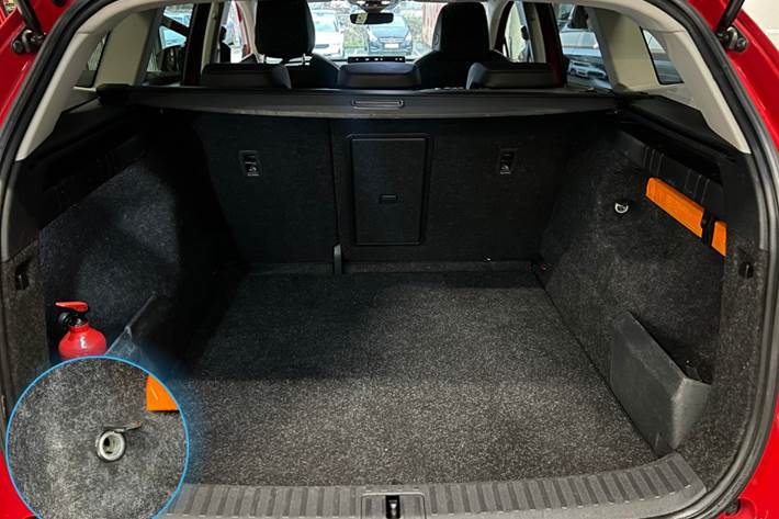 Rød Skoda Enyaq fra 2021