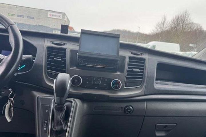 undefined Ford Transit Custom 270 L1 fra 2018 set indefra