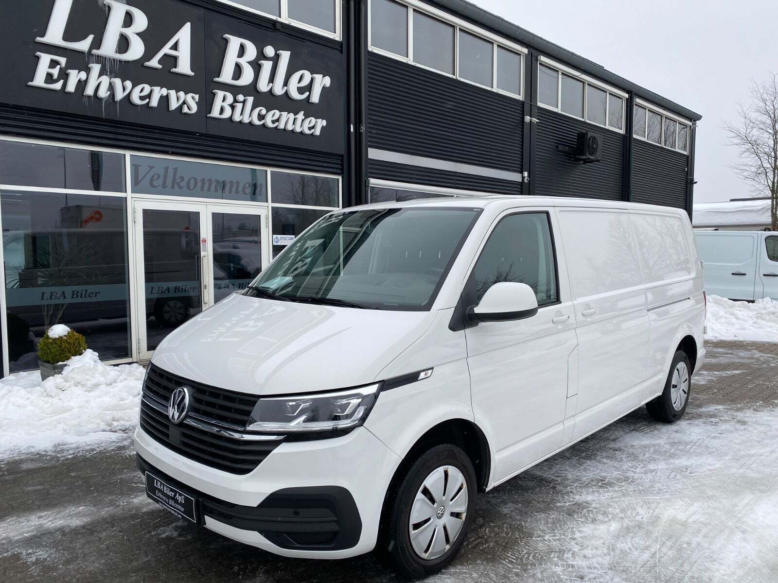 VW Transporter 2,0 TDi 150 Kassevogn DSG lang