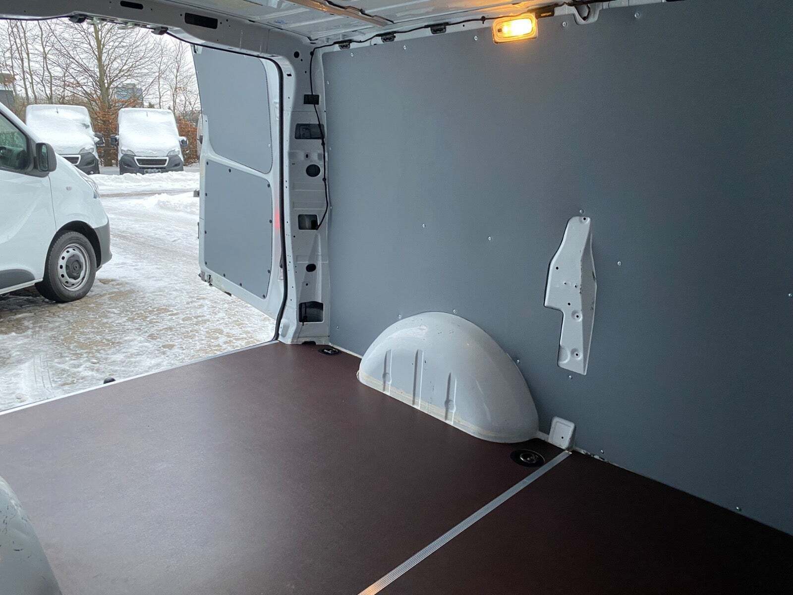 Hvid Mercedes Vito 114 fra 2020