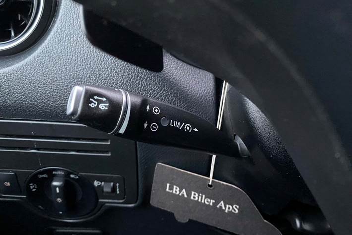 Hvid Mercedes Vito 114 fra 2020