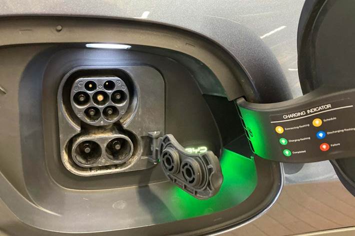 Blå BYD Sealion 7 fra 2024