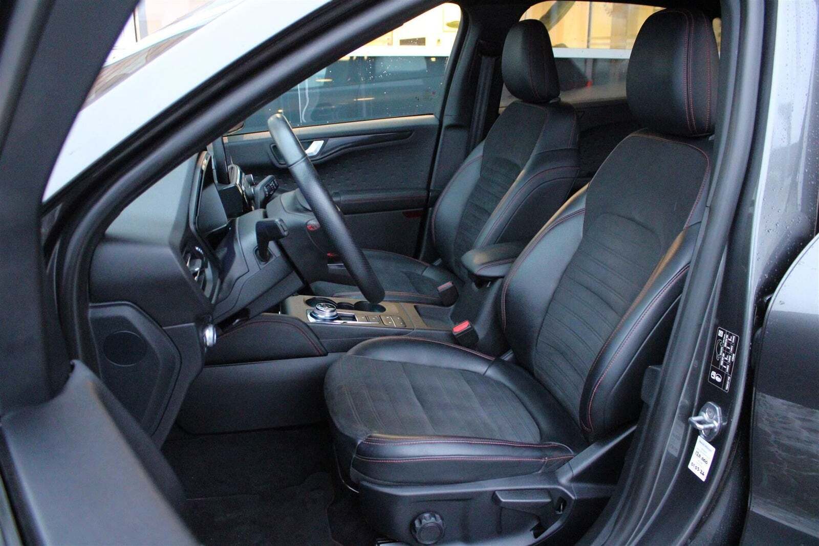 Ford Kuga 2,5 PHEV ST-Line X CVT