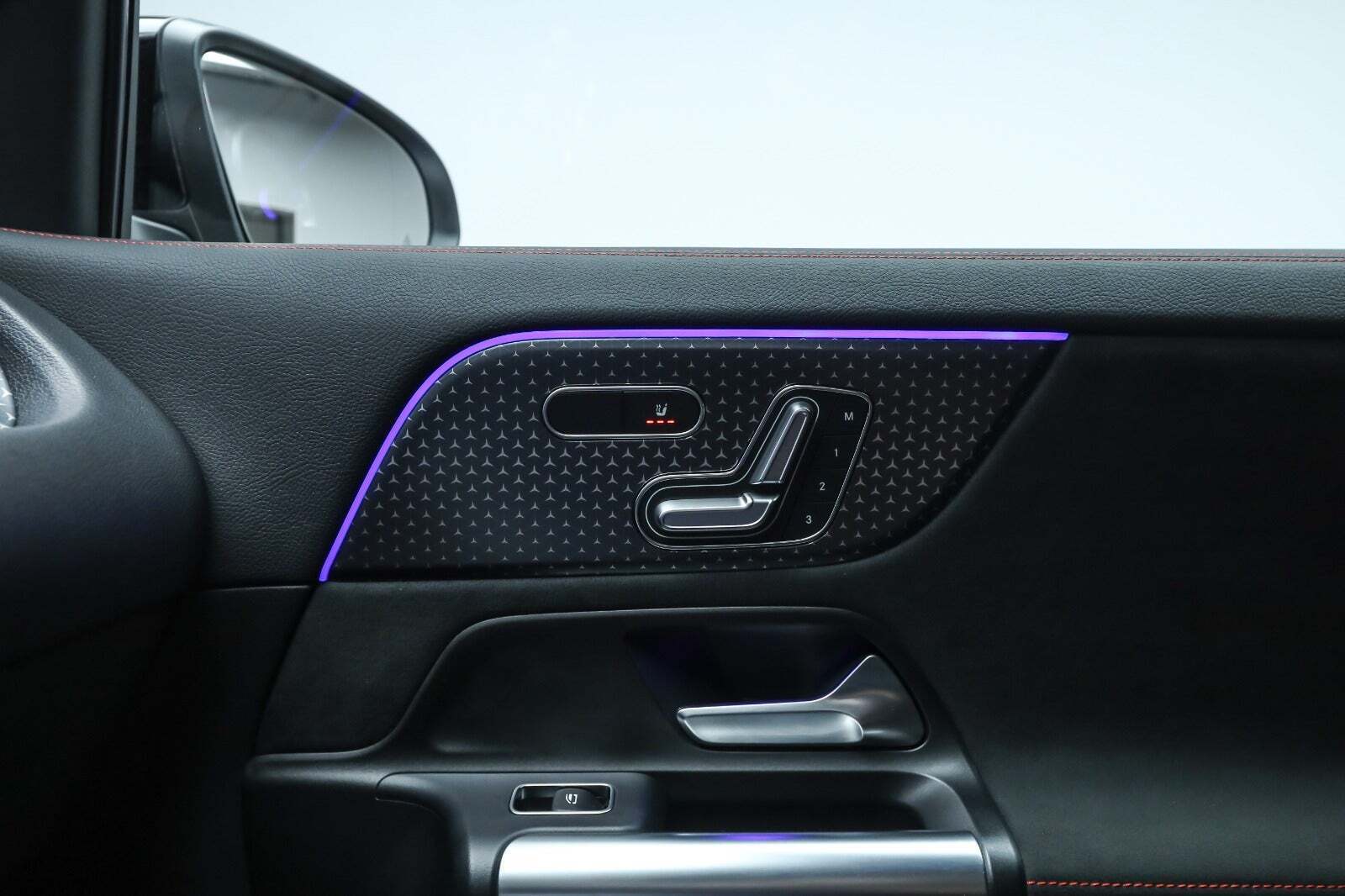 Hvid Mercedes EQA250+ fra 2026