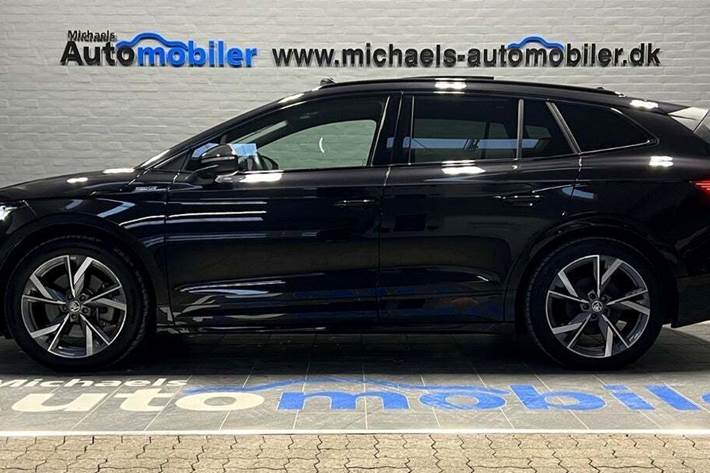 Sort Skoda Enyaq fra 2023