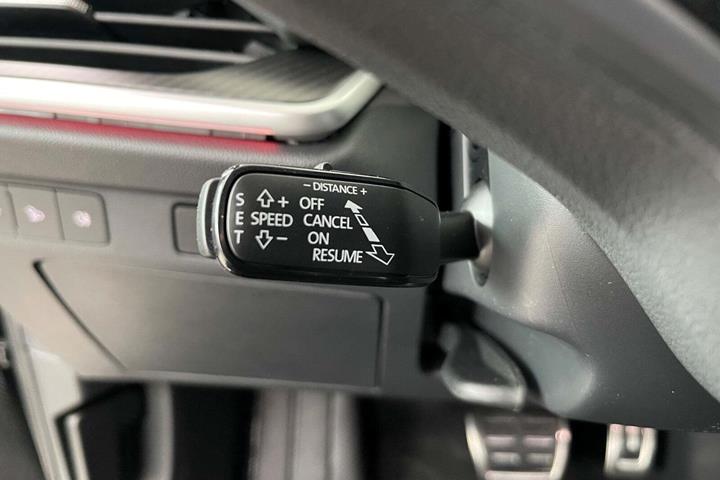 Grå Skoda Elroq fra 2026
