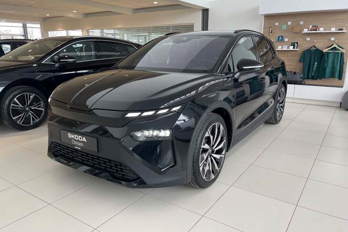 Sort Skoda Elroq fra 2026 set udefra
