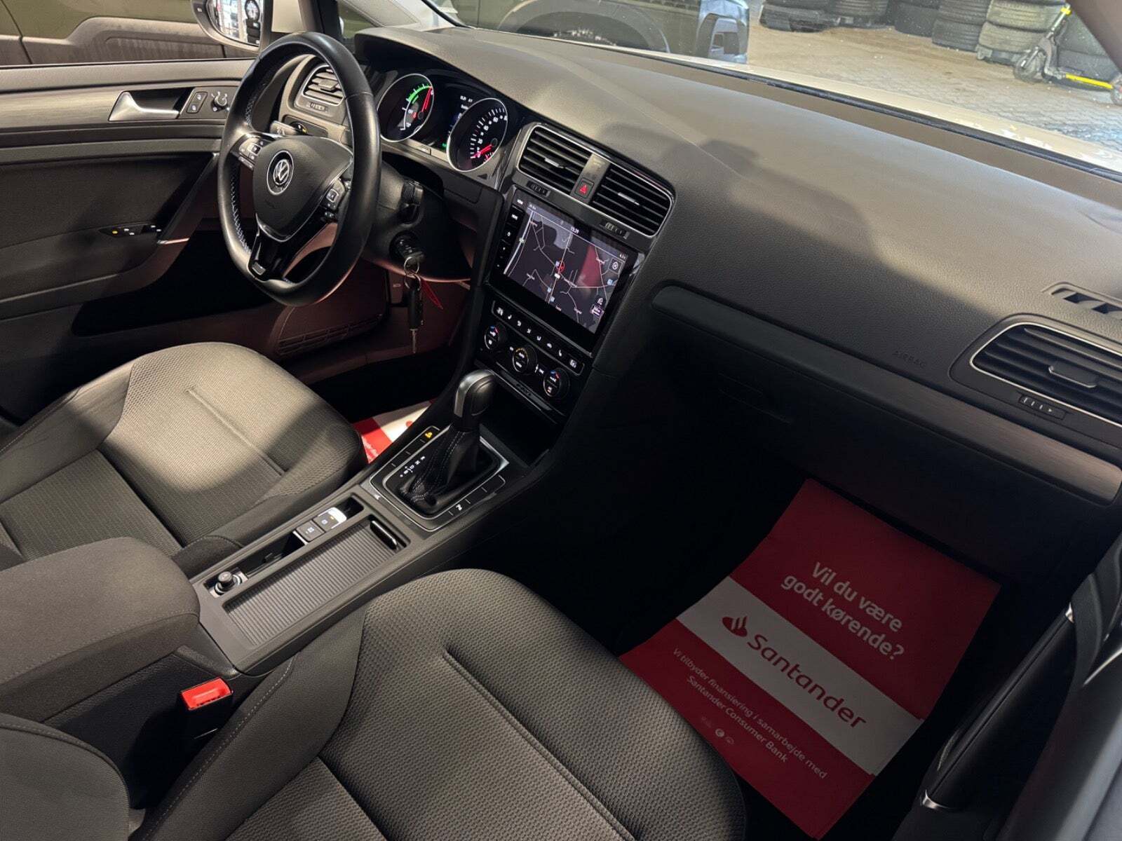 Hvid VW e-Golf VII fra 2020