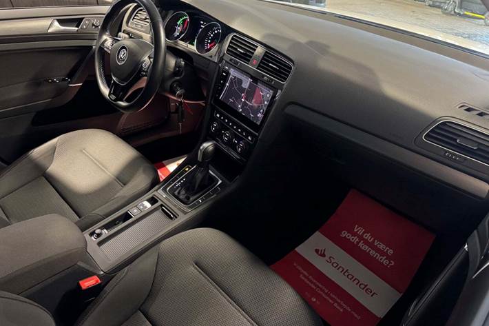 Hvid VW e-Golf VII fra 2020