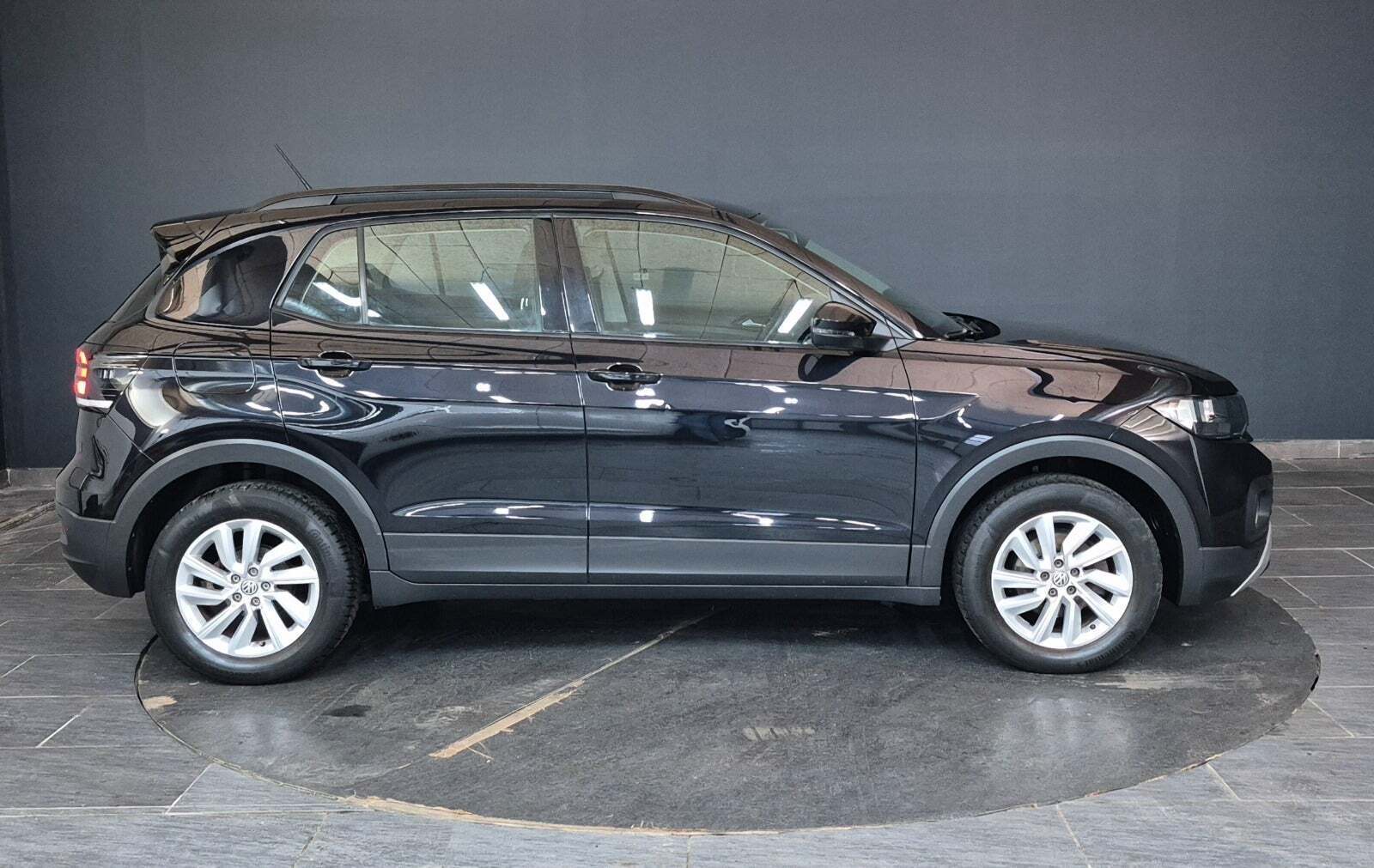 Sort VW T-Cross fra 2019