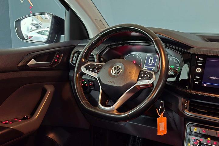 Sort VW T-Cross fra 2019