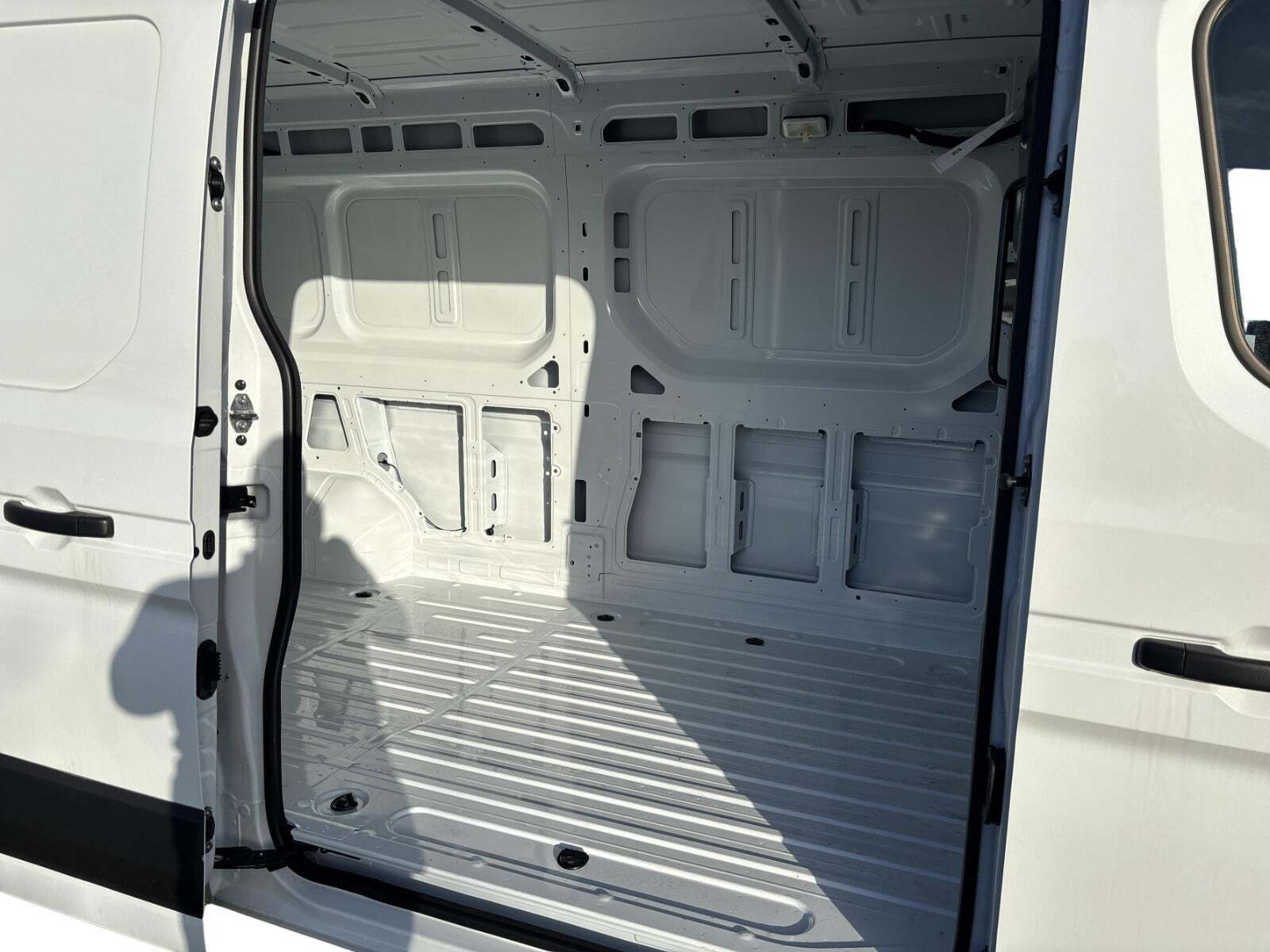 Nissan Interstar 2,0 dCi 150 L3H2 N-Connecta Van