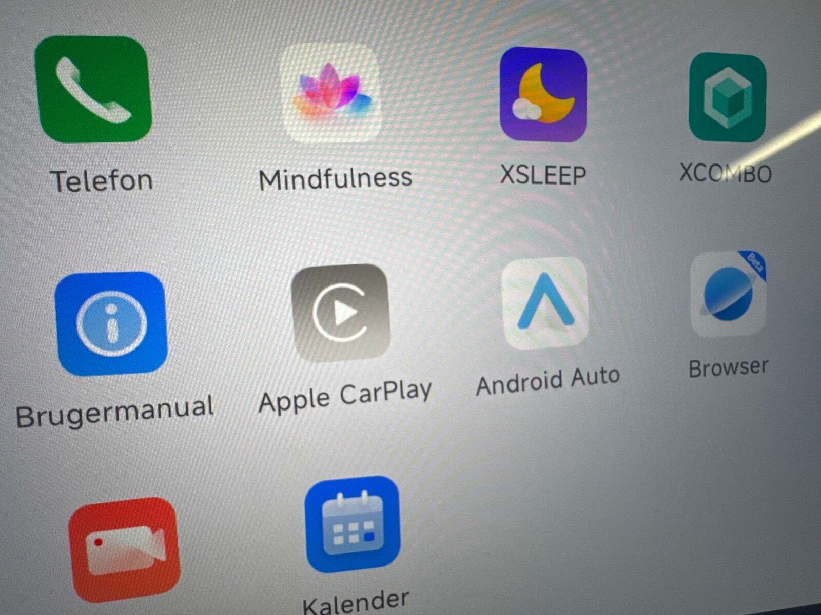 Grå Xpeng G6 fra 2024