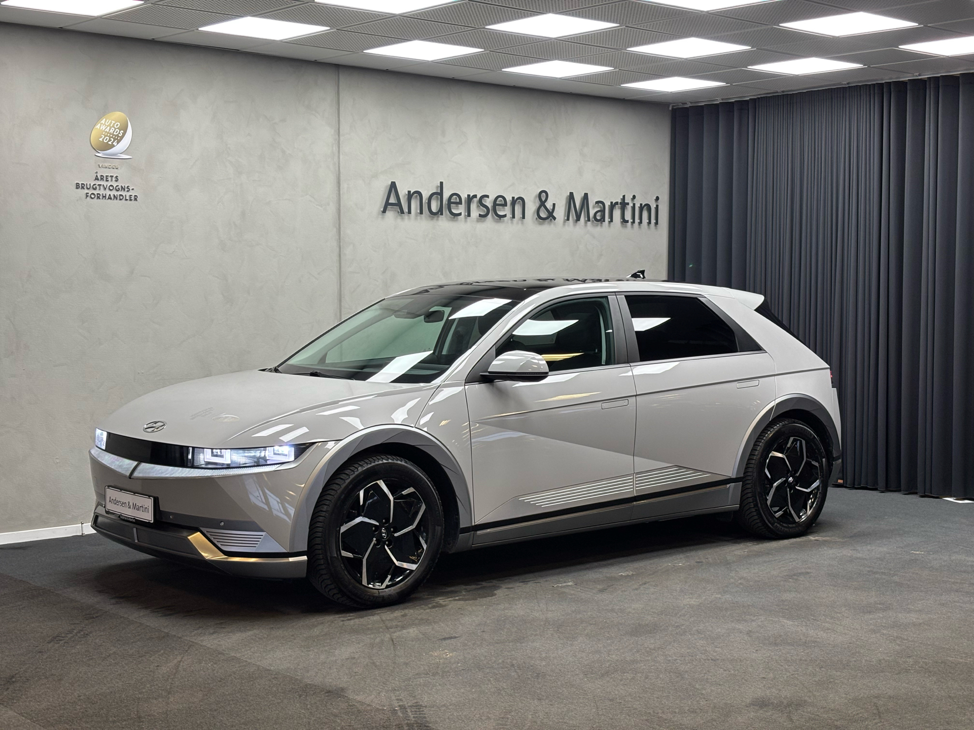 Grå Hyundai Ioniq 5 fra 2021