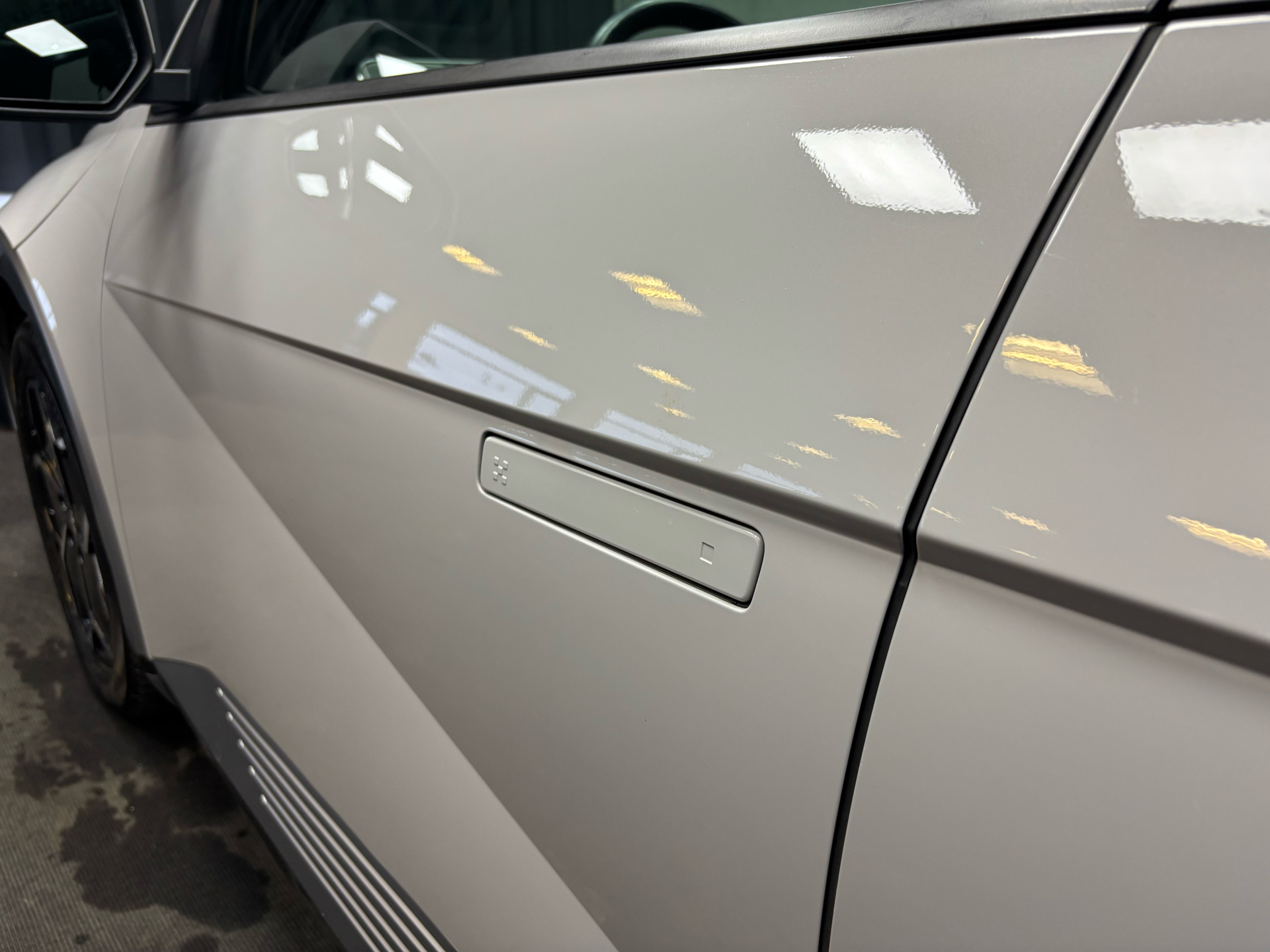 Grå Hyundai Ioniq 5 fra 2021