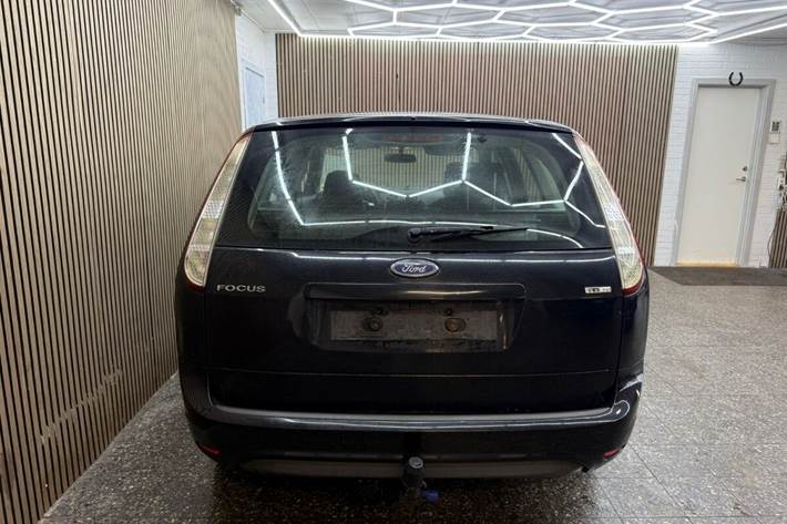 Sort Ford Focus fra 2008