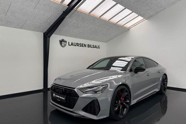 Grå Audi RS7 fra 2020