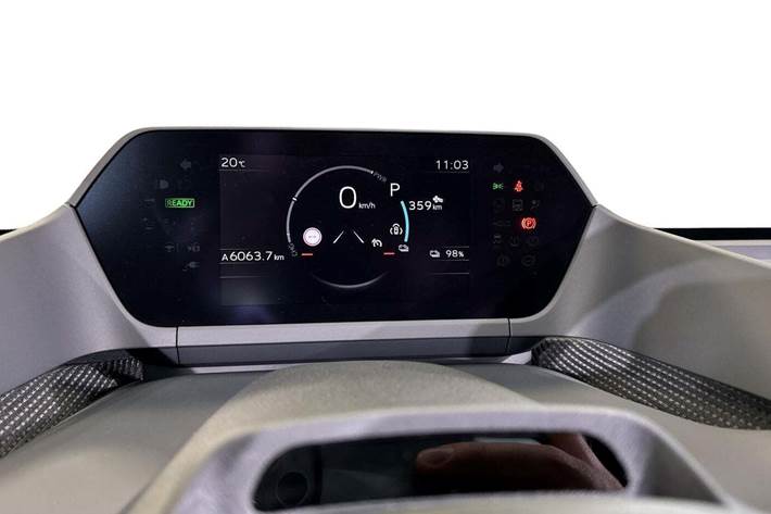 Hvid Toyota BZ4X fra 2023