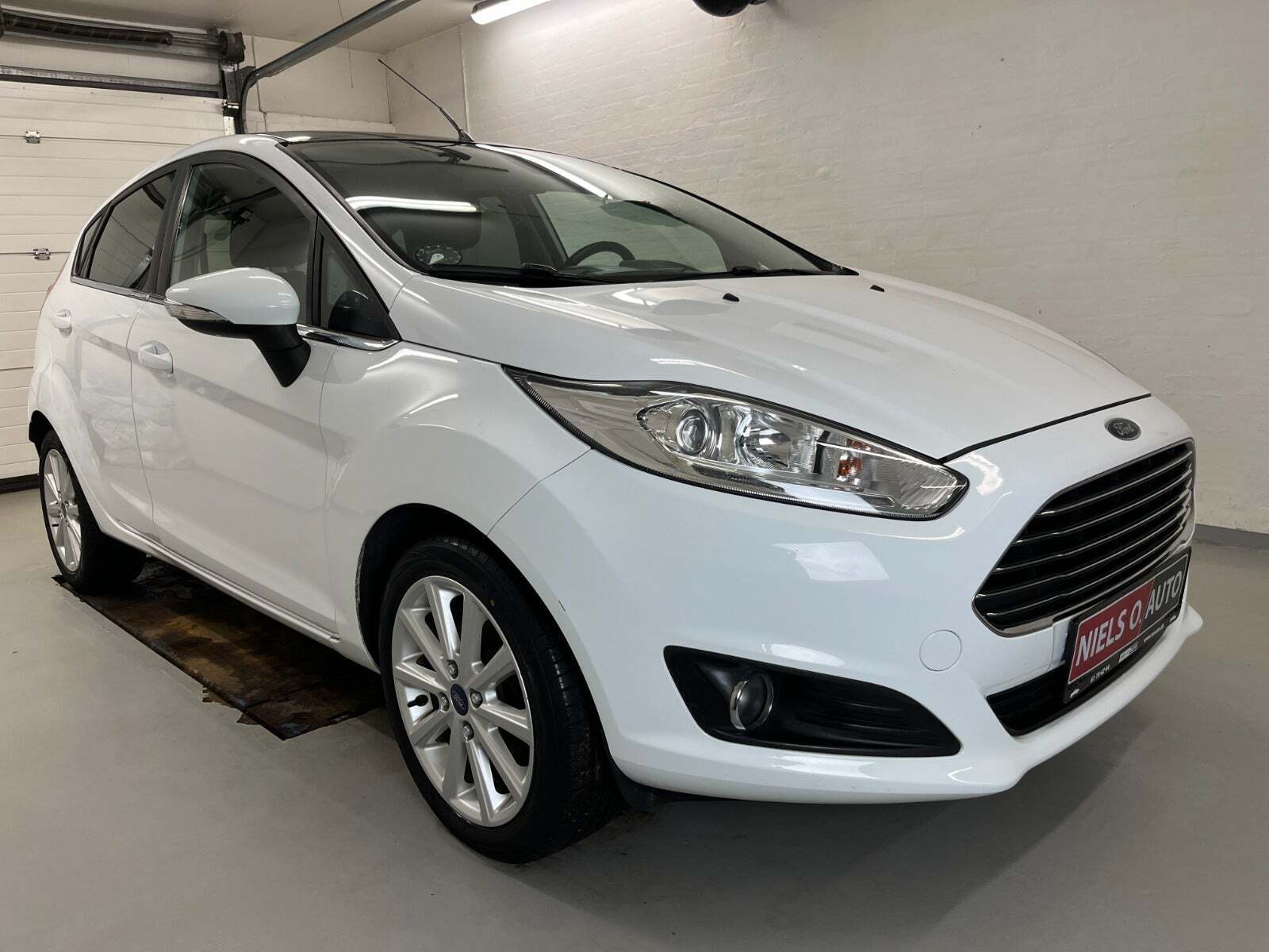 Ford Fiesta 1,0 SCTi 100 Titanium