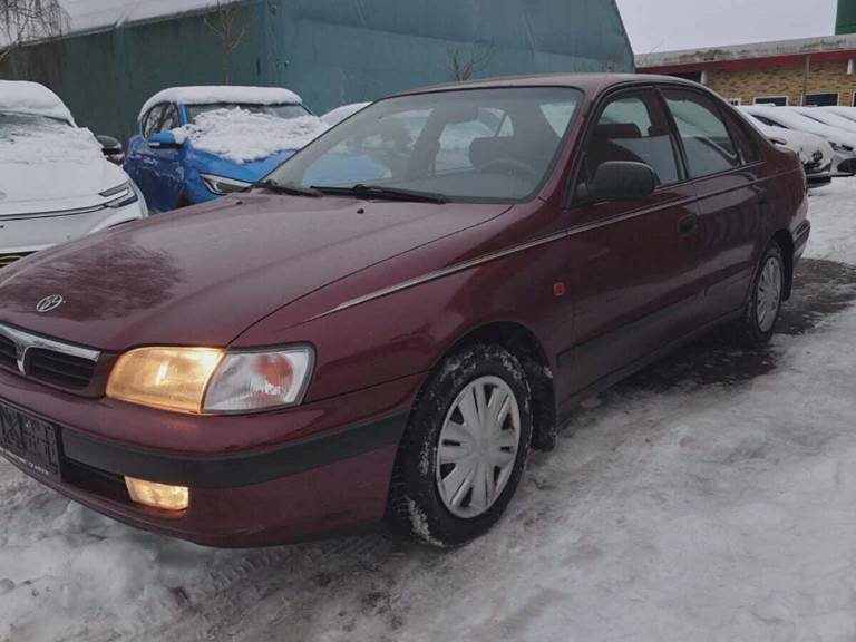 Toyota Carina E 2,0 GLi aut.