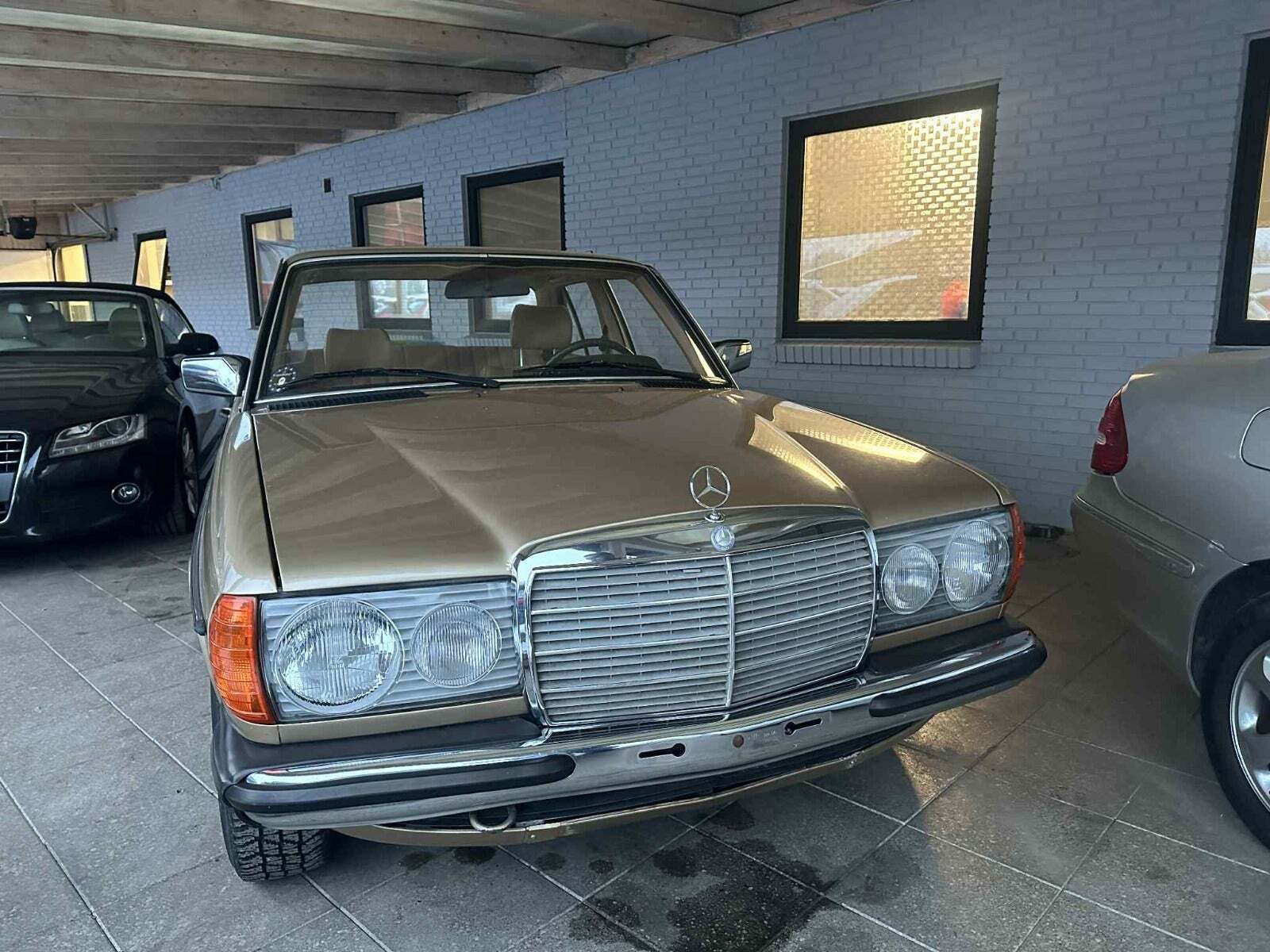 Mercedes 230 E 2,3