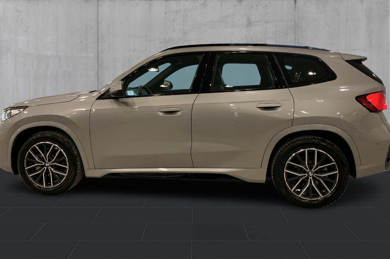 BMW iX1 eDrive20 Fully Charged