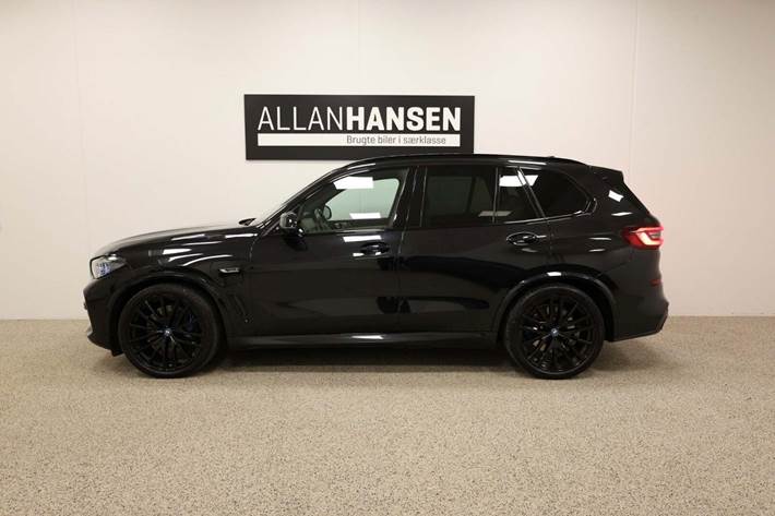 Sort BMW X5 fra 2022