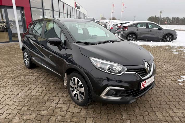 Sort Renault Captur fra 2019 set udefra