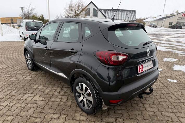 Sort Renault Captur fra 2019