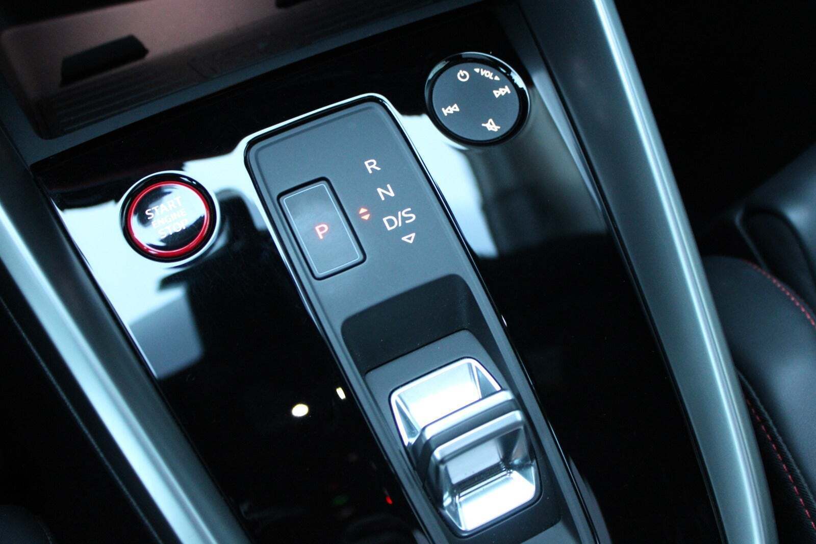 Grå Audi S3 fra 2023