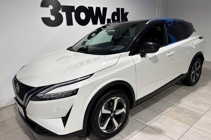 Hvid Nissan Qashqai fra 2021 set udefra