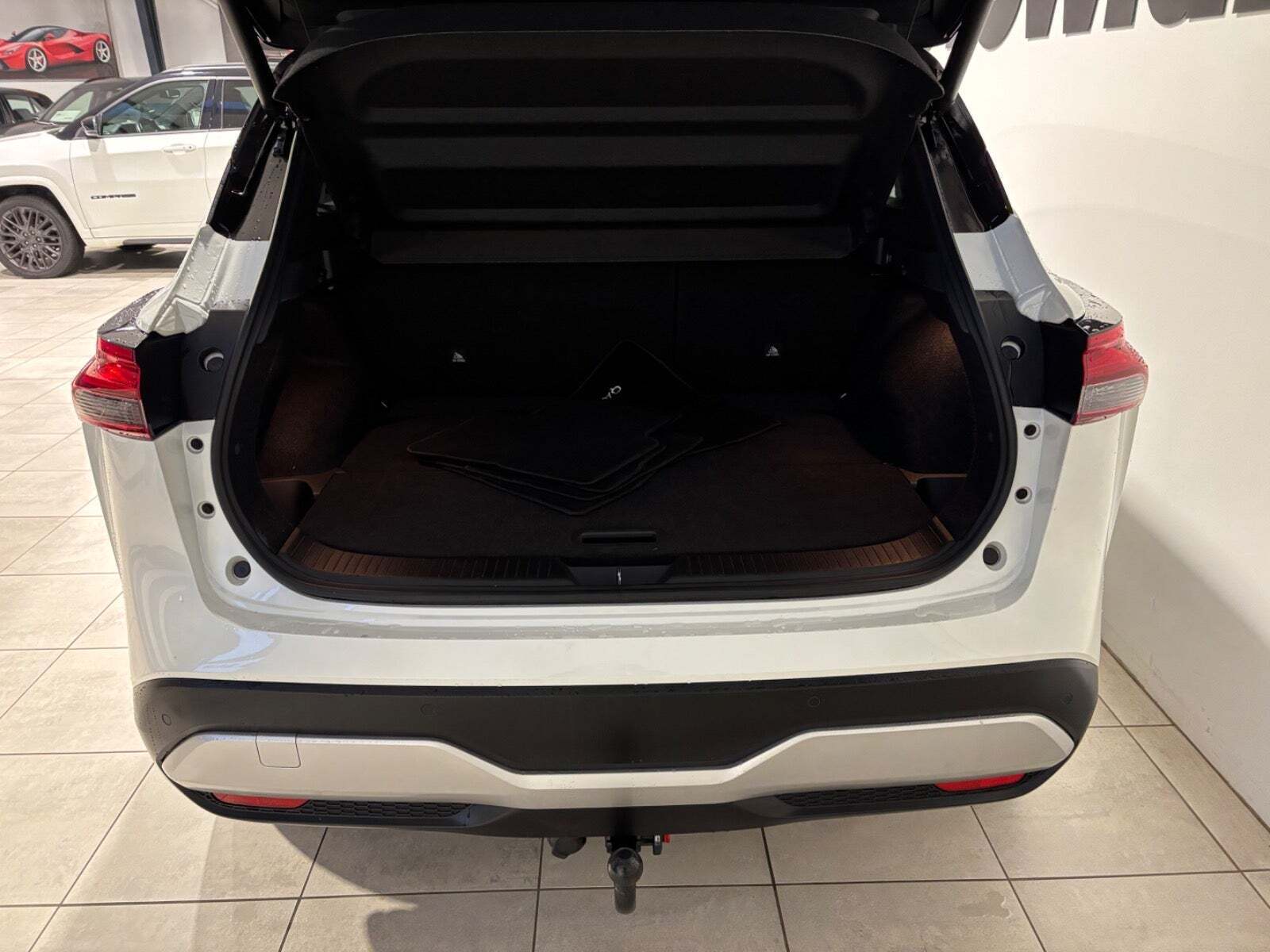 Hvid Nissan Qashqai fra 2021