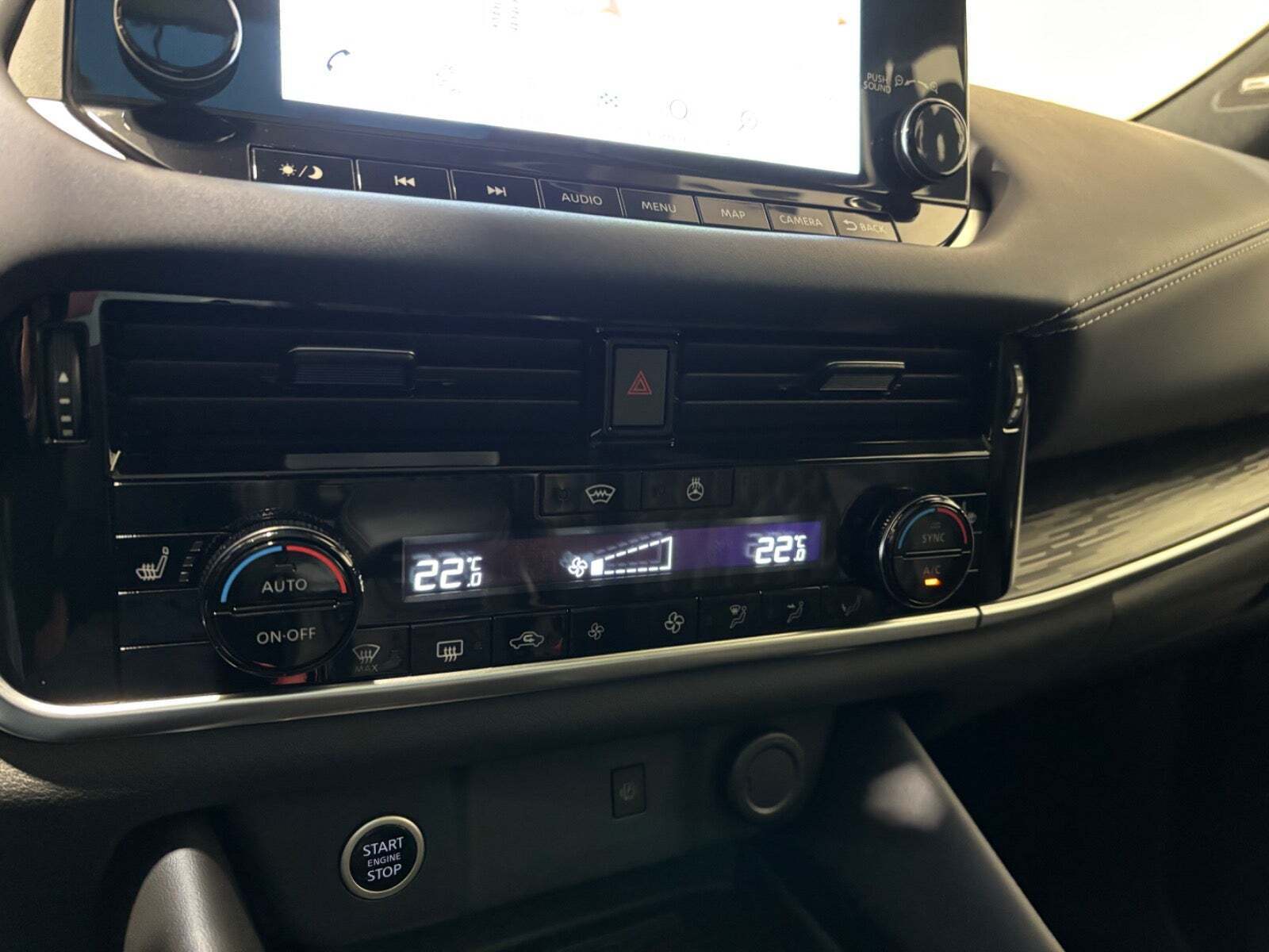 Hvid Nissan Qashqai fra 2021