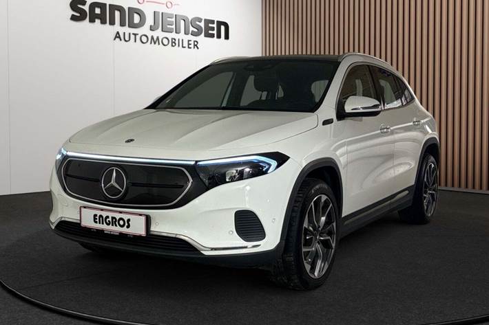 Hvid Mercedes EQA250 fra 2021 set udefra