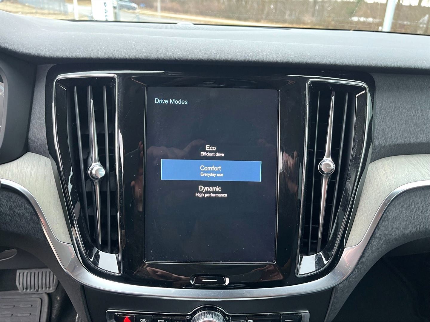 Hvid Volvo V60 fra 2019