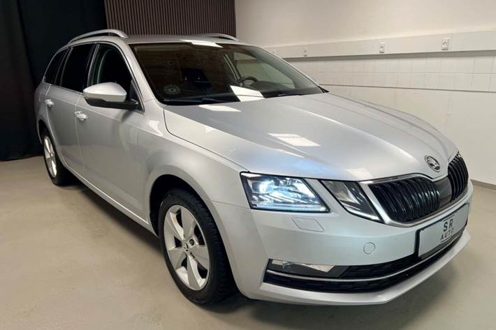 Sølv Skoda Octavia fra 2018