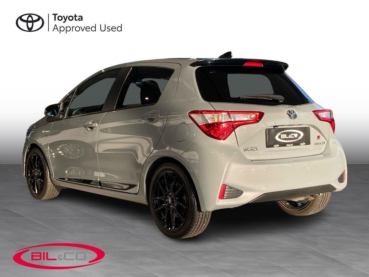 Toyota Yaris 1,5 Hybrid H3 GR Sport E-CVT 100HK 5d Trinl. Gear