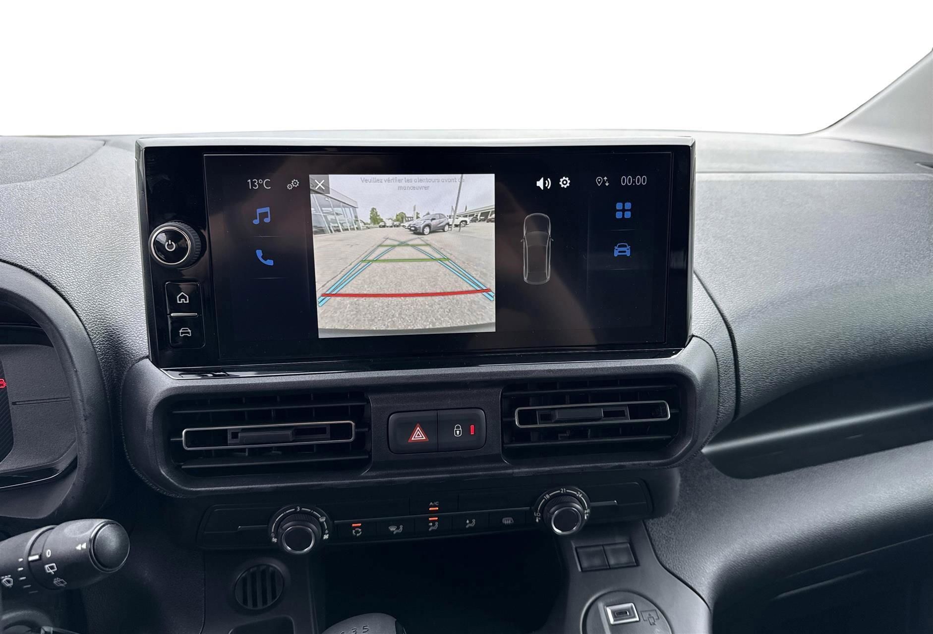 Hvid Toyota ProAce City fra 2024