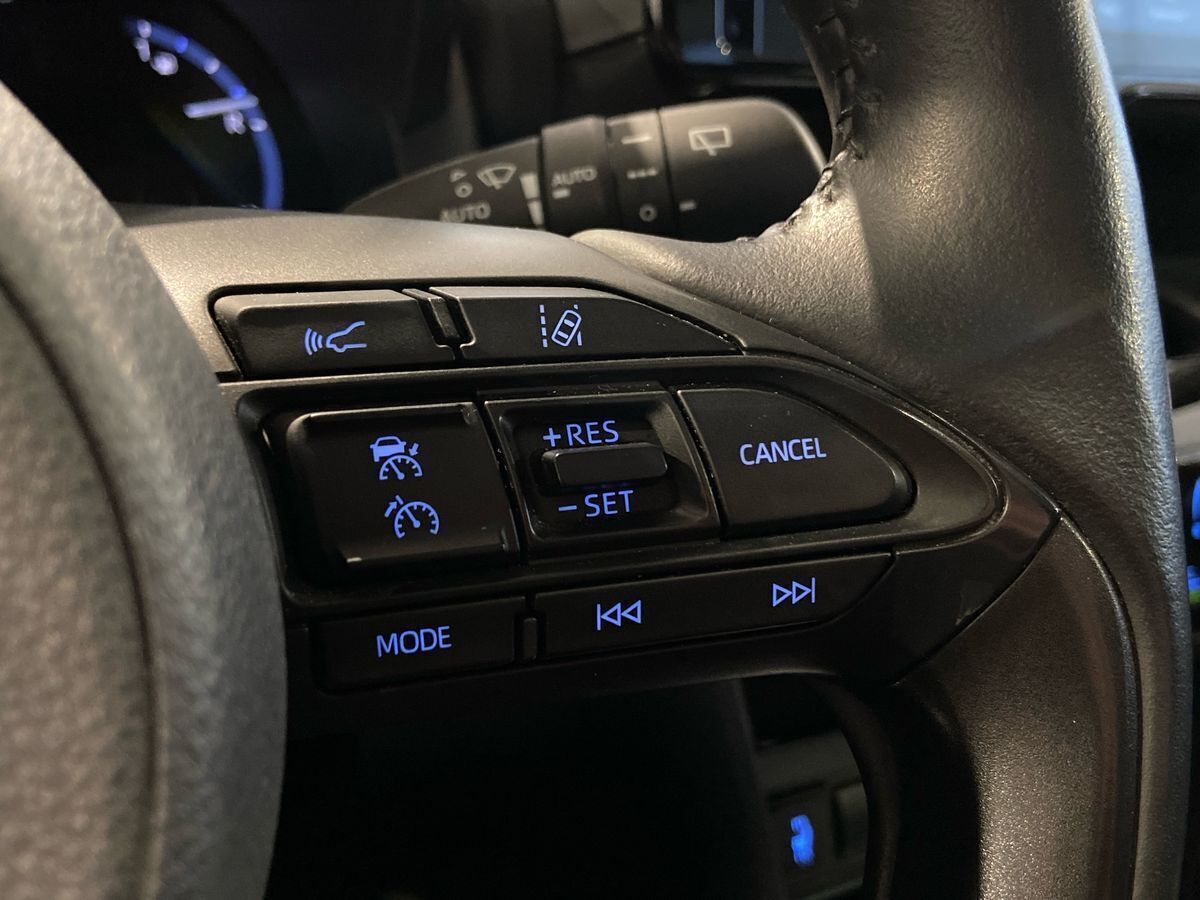 Bronze Toyota Yaris Cross fra 2023